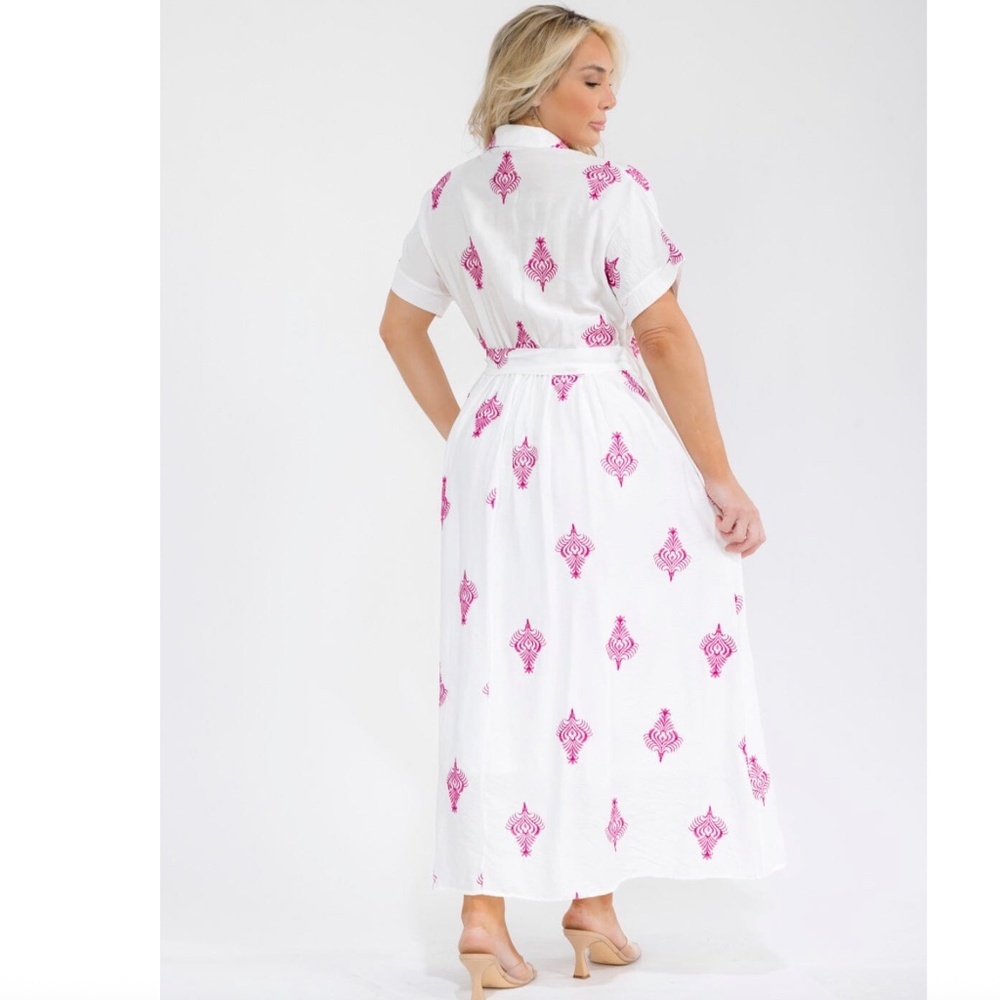 Embroidery Plus Size Button Up Self Tie Maxi Dress - Picture 4 of 5